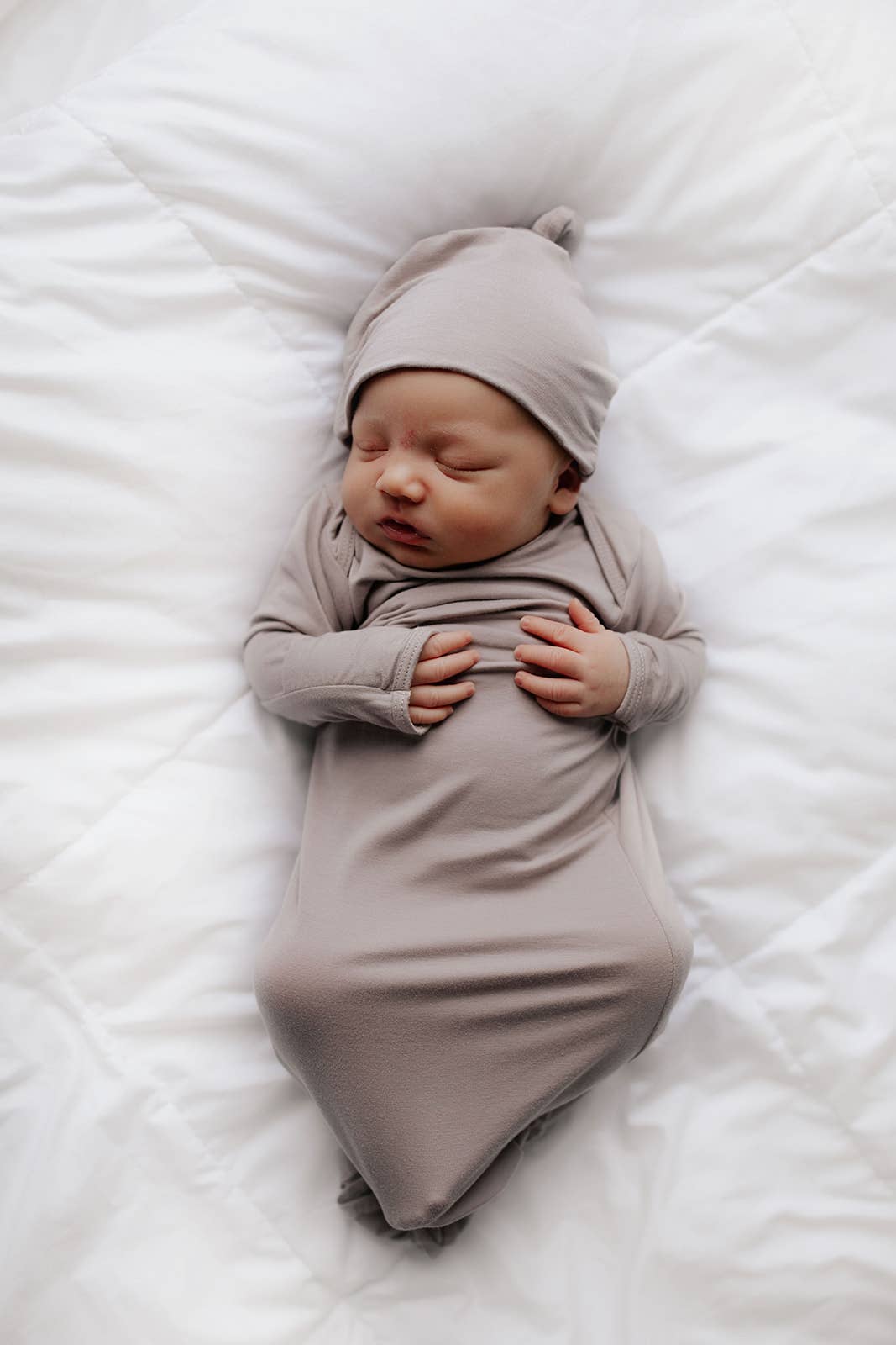 Bamboo Harbor Mist Taupe Knotted Gown: Gown & Hat