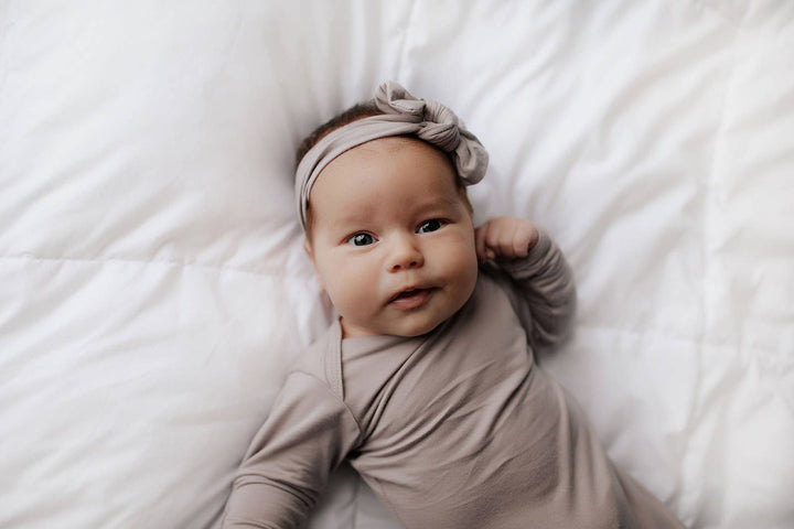 Bamboo Harbor Mist Taupe Knotted Gown: Gown & Hat
