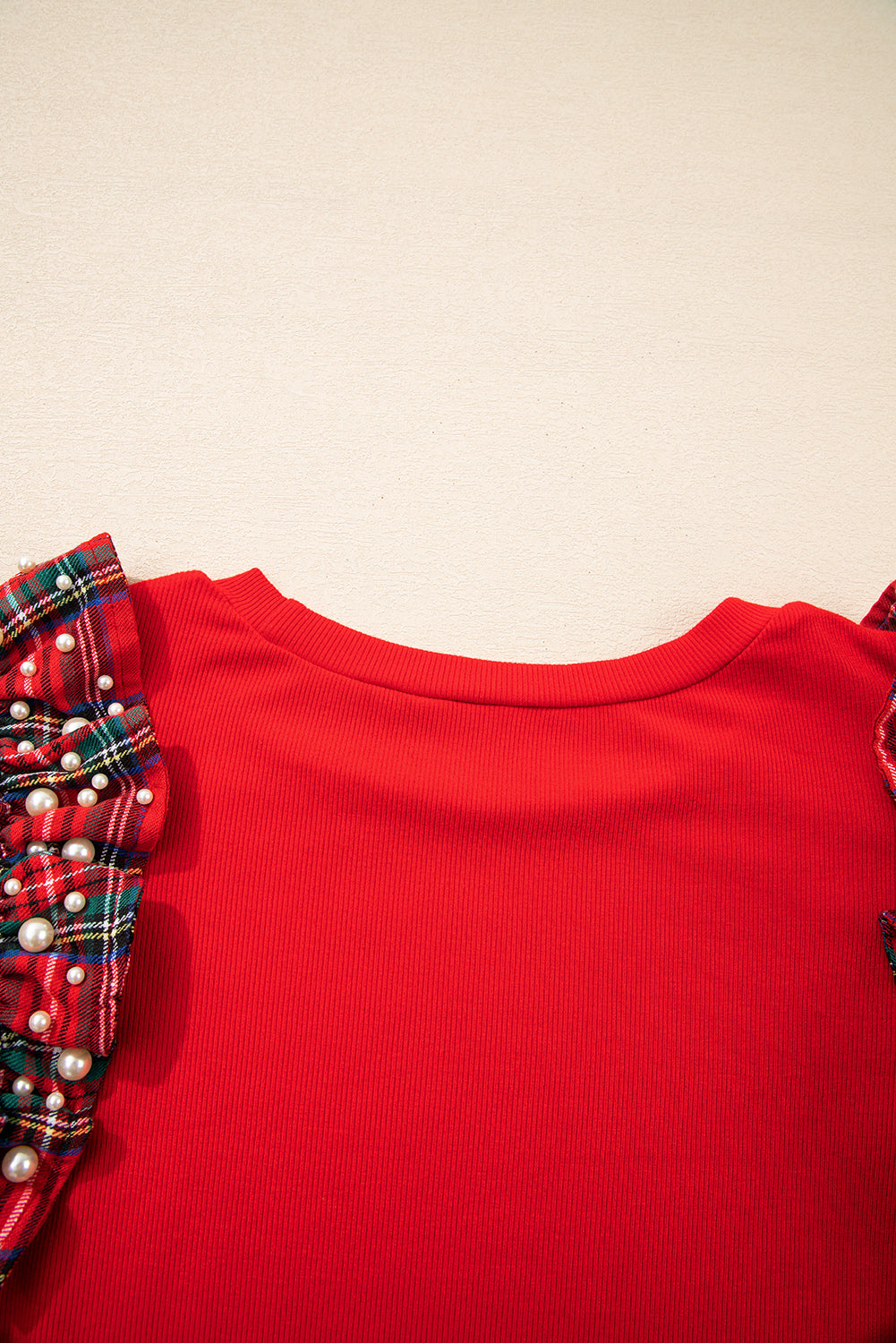 ❤️ Luke & Estelle “Holly Jolly Pearl Sleeve Top” – Festive Glam Meets Southern Charm 🎁✨