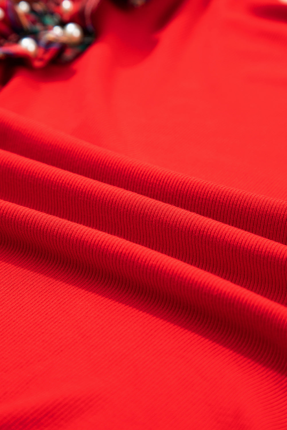 ❤️ Luke & Estelle “Holly Jolly Pearl Sleeve Top” – Festive Glam Meets Southern Charm 🎁✨