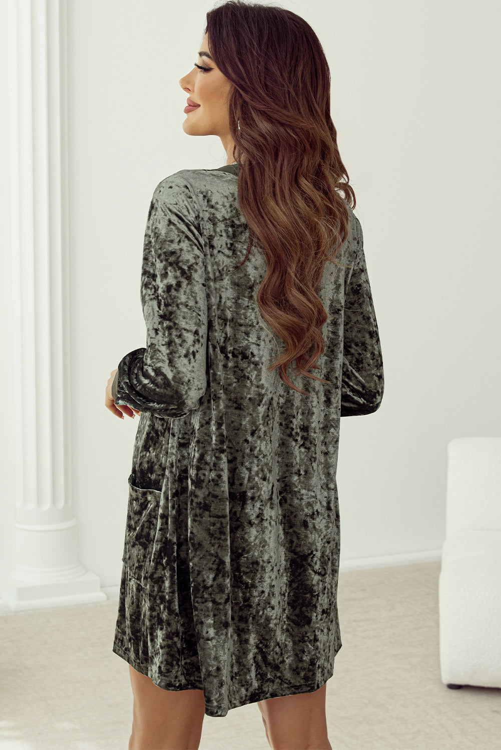 Mistletoe Crush Velvet V-Neck Pocket Dress – Evergreen