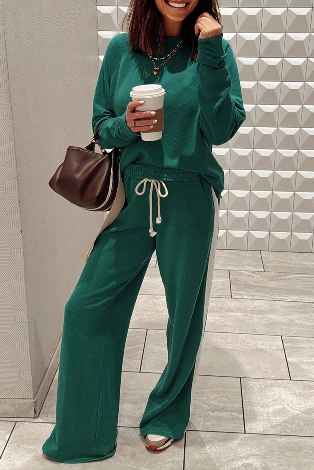 Luke & Estelle “Weekend Wanderlust” 2-Piece Lounge Set – Emerald Green