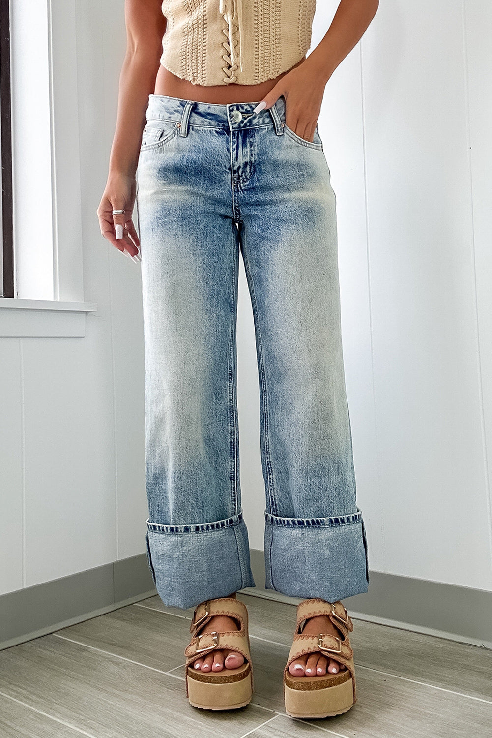 ✨ LUKE & ESTELLE – “The Effortlessly Iconic Cuffed Wide Leg Jeans” ✨