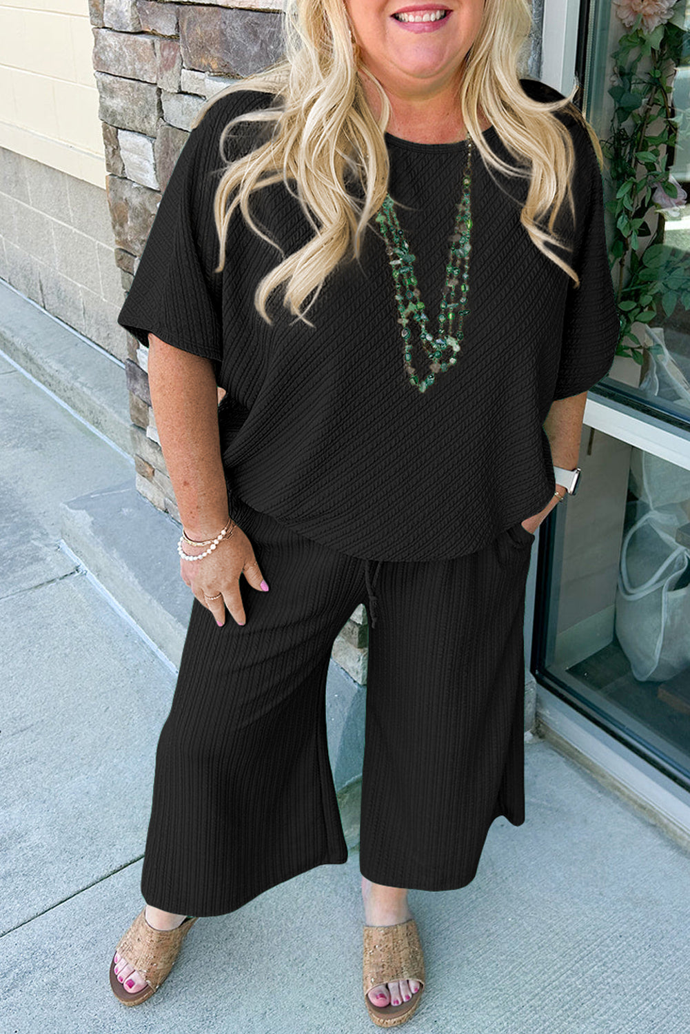 PLUS SIZE✨ Everyday Luxe Textured Set — Top &amp; Wide-Leg Pants (with Pockets) 🖤