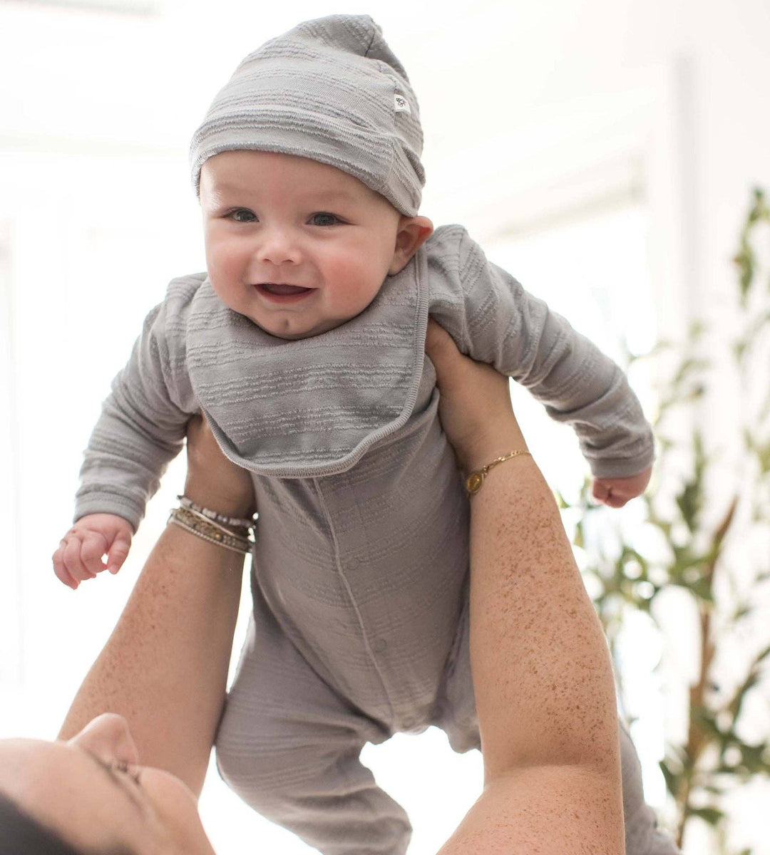 Burt's Bees Baby - Organic Cotton Jumpsuit, Bib & Hat 3 Piece Set - Quarry