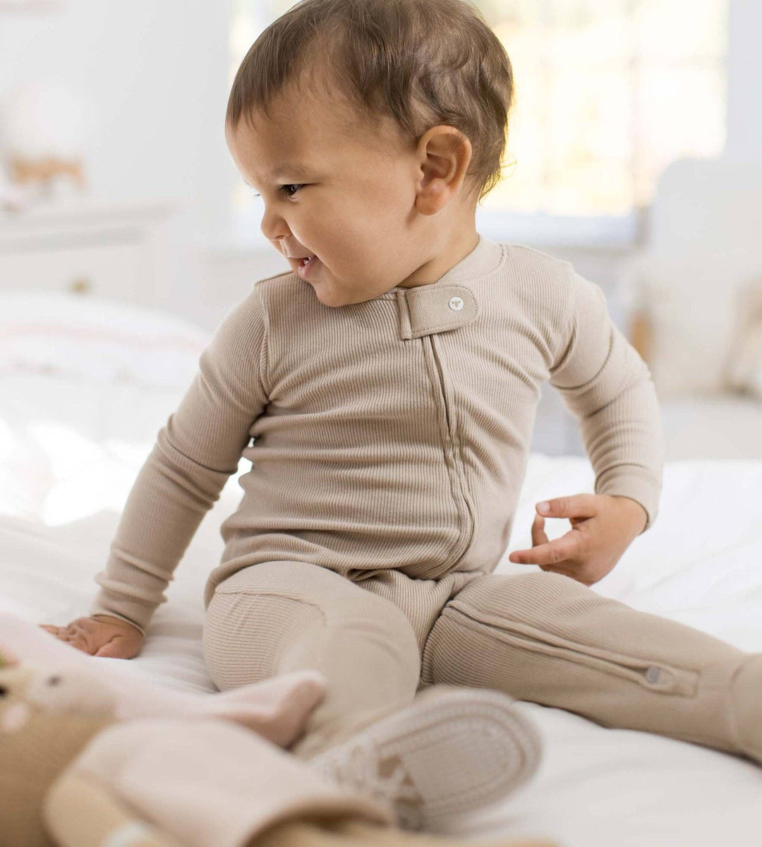 Burt's Bees Baby - Solid Rib Organic Cotton Sleep & Play - Hummus
