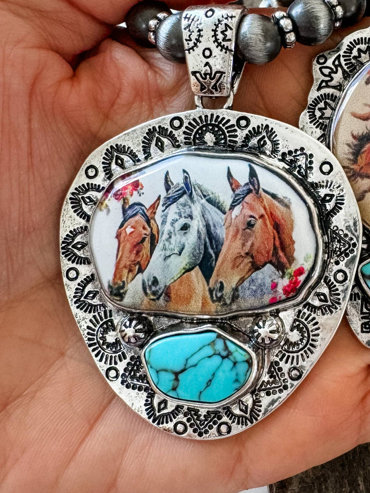 Western Horses Navajo Style Pearl Pendant Necklace