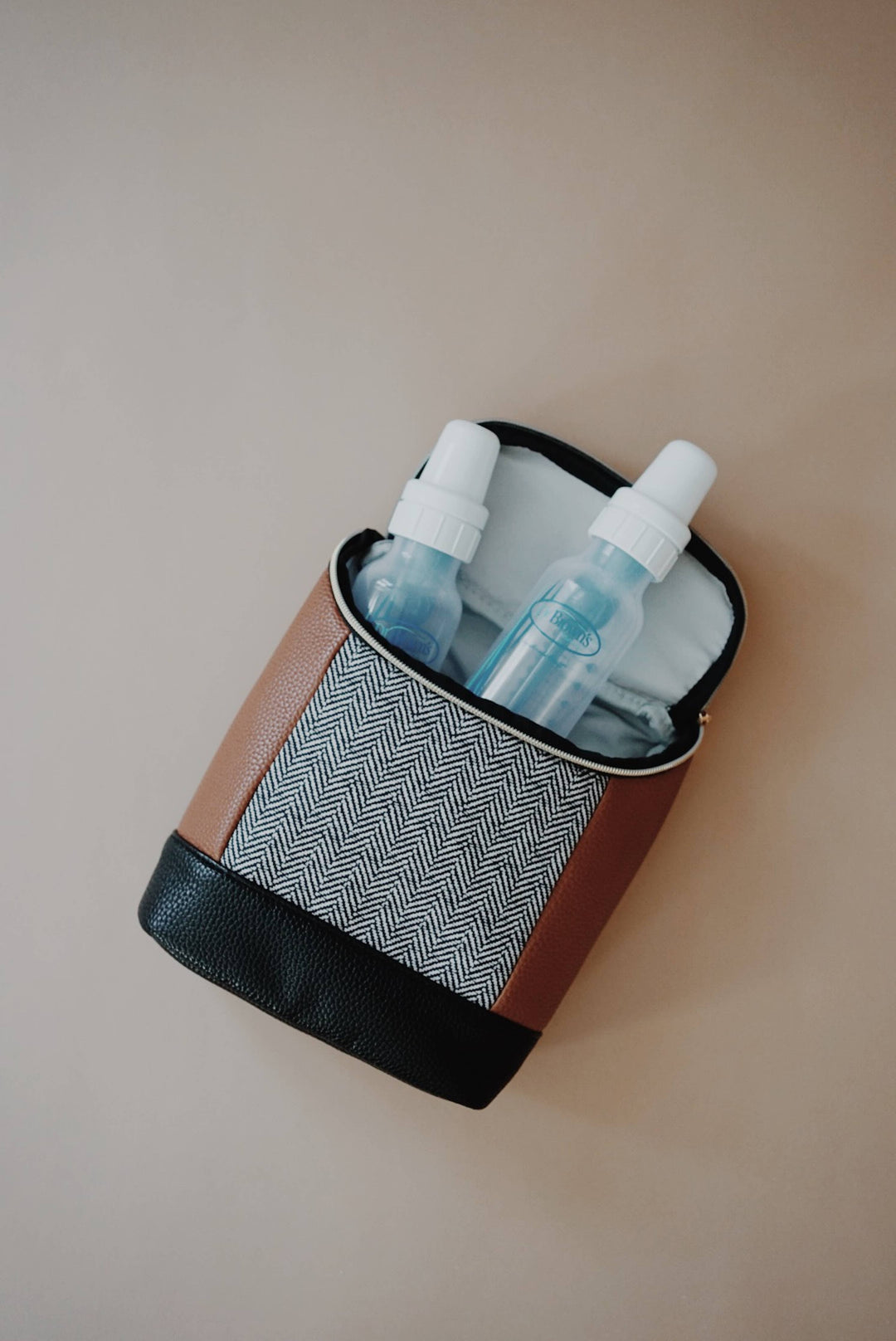 Itzy Ritzy - Coffee & Cream Chill Like A Boss™ Bottle Bag